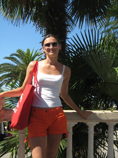 Гуля Угарова