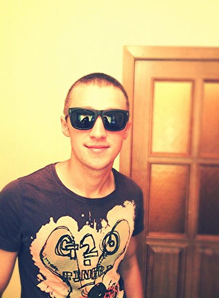 Максим Мошкин