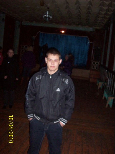 Денис Власов