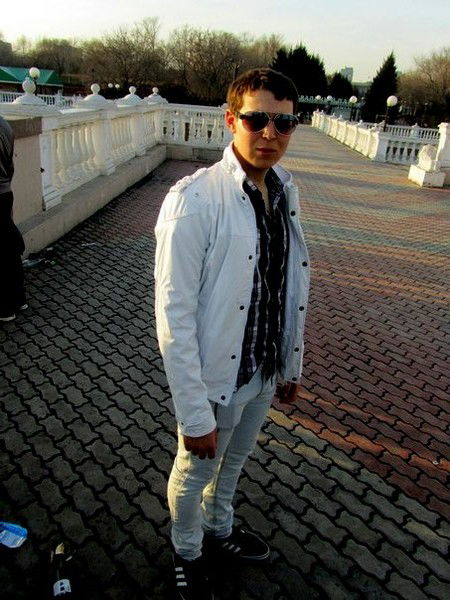 Александр Николаев