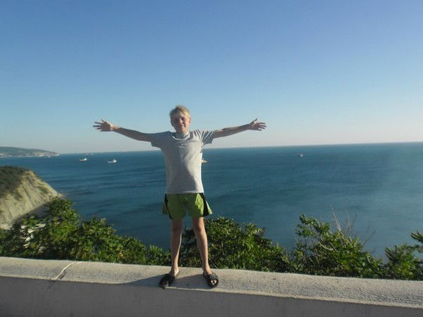 Владимир Андронов