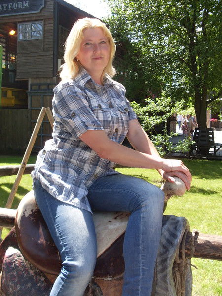 Александра Орешникова