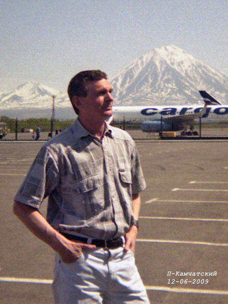 Олег Деревенец