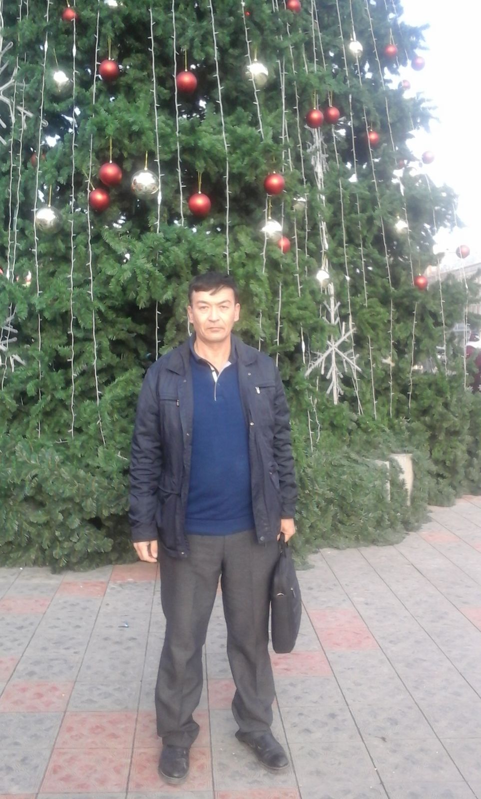 Адхам Ахмедов