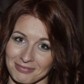 Ирина Хлопина