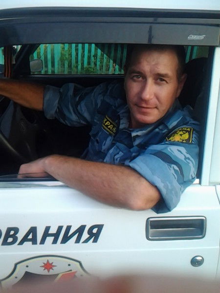 Юрий Мельников