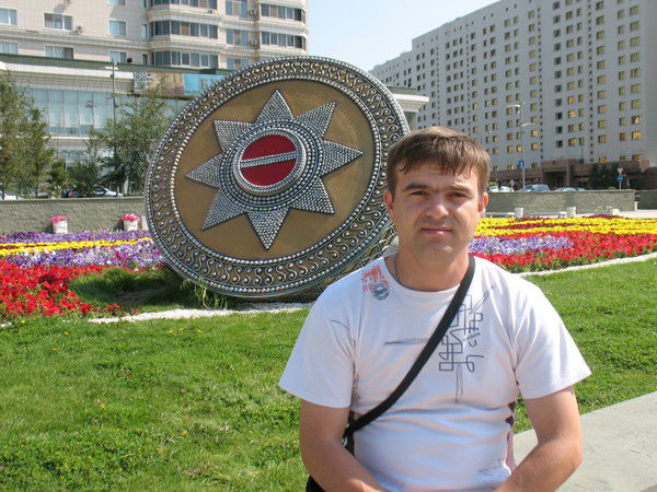 Артем Ахмудинов