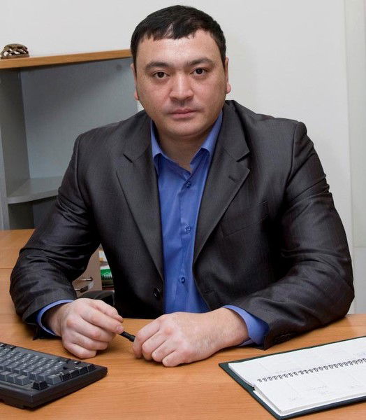 Олег Козырис