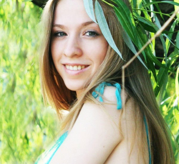 Ольга Манжелий