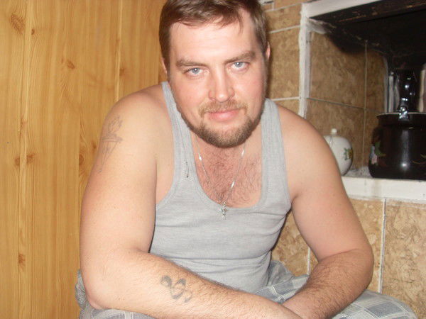 Евгений Лавров