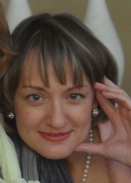 Елена Жарова