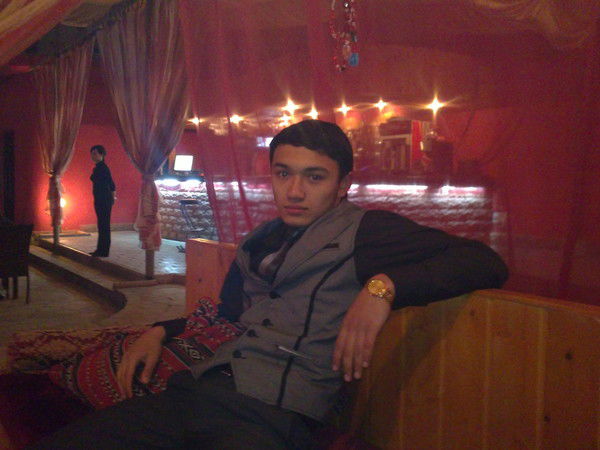 Улугбек Якубов