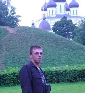 Роман Тихонов