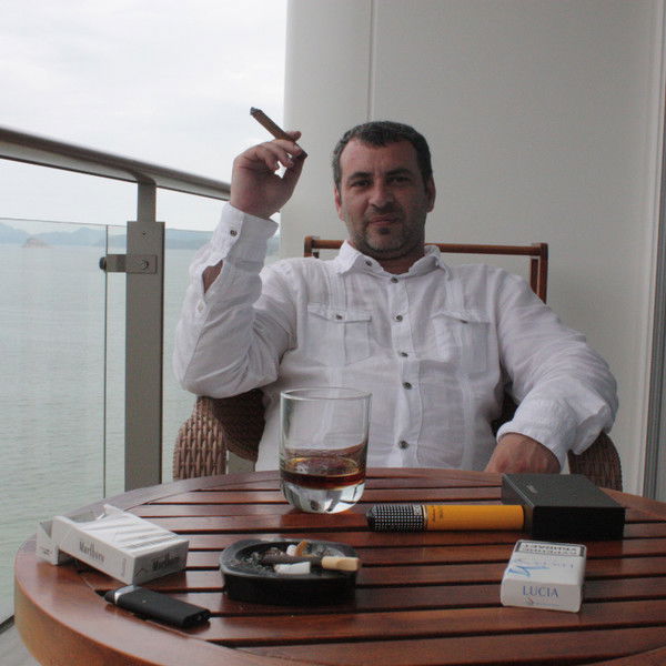 Андрей Голенков