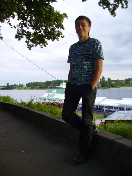 Андрей Фролов