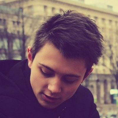 Максим Романов