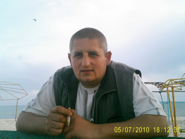 Андрей Гущин