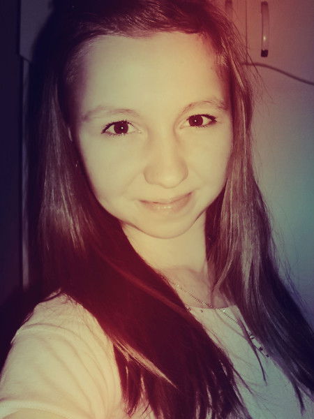 Эля Власенкова