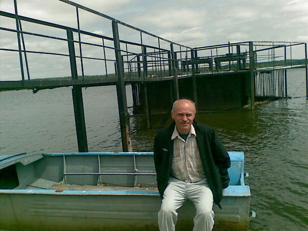 Леонид Азман