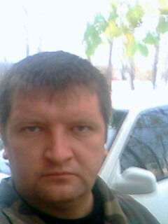 Юрий Овчаренко