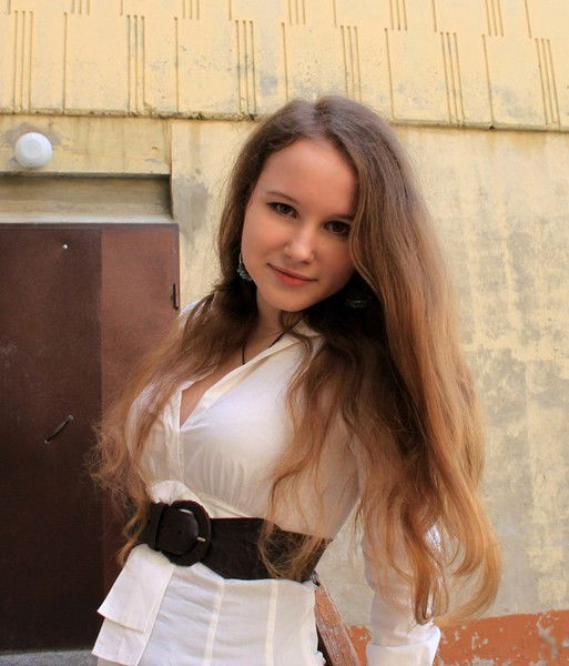 Надя Белоусова