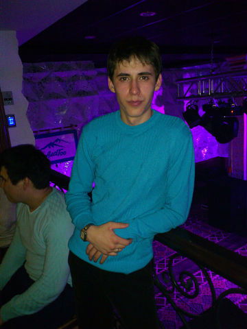 Алишер Каландаров