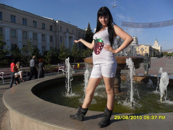 Анюта Магзум