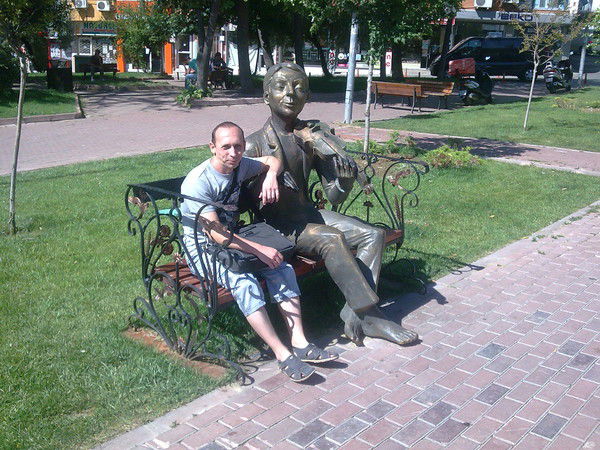 Александр Иванов