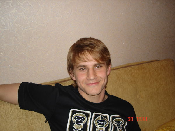 Данил Куратов