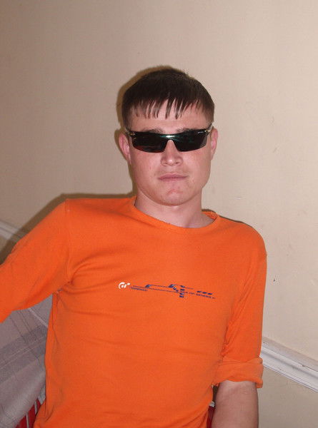 Тимур (_-_-_-_-_) :)