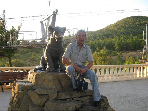 Юрий Борецкий