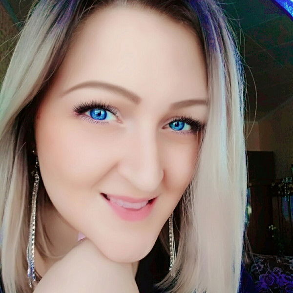 Анна Санина