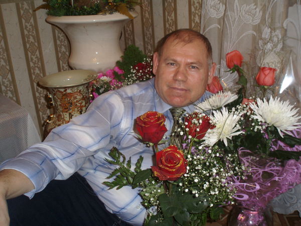 Николай Хан