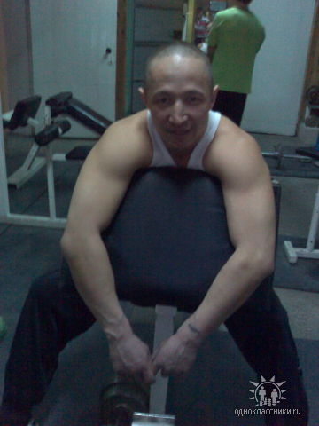 Олег Николаев