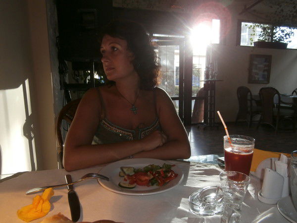 Елена Захарова