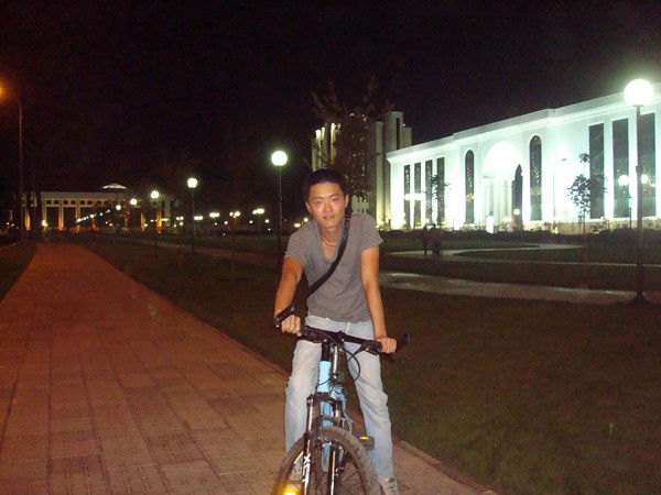 Владислав Ли