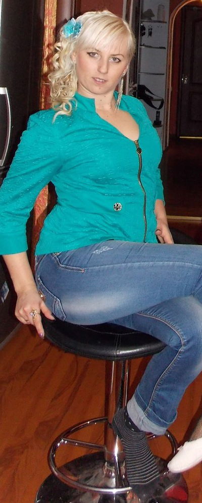 Анютка Незабутка