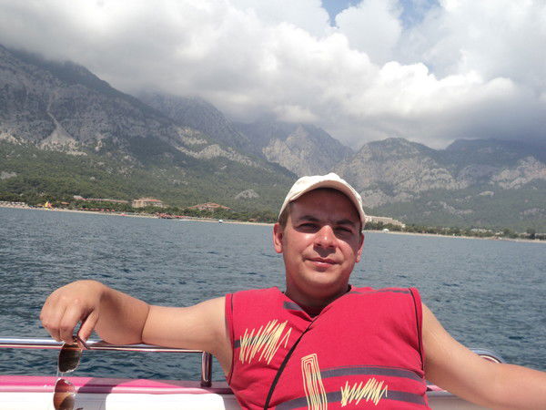 Александр Ткачук