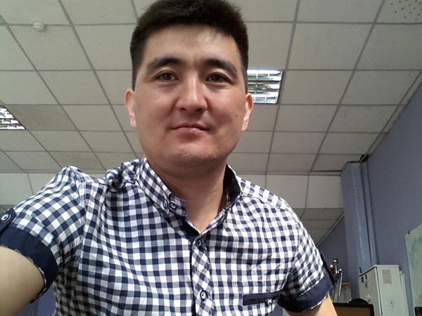 Адилет Шарипханов