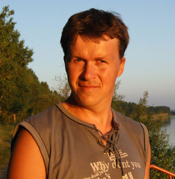 Максим Авдеев