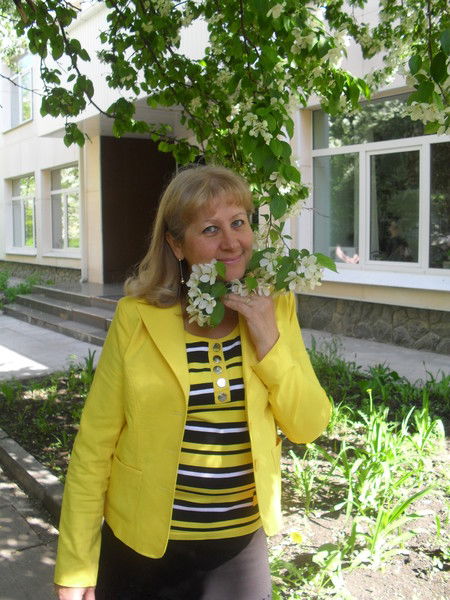 Елена Романова