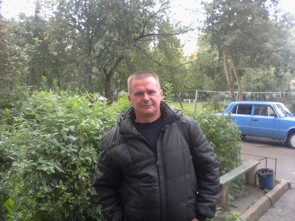 Александр Тихонов