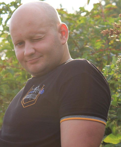 Виталий Попов