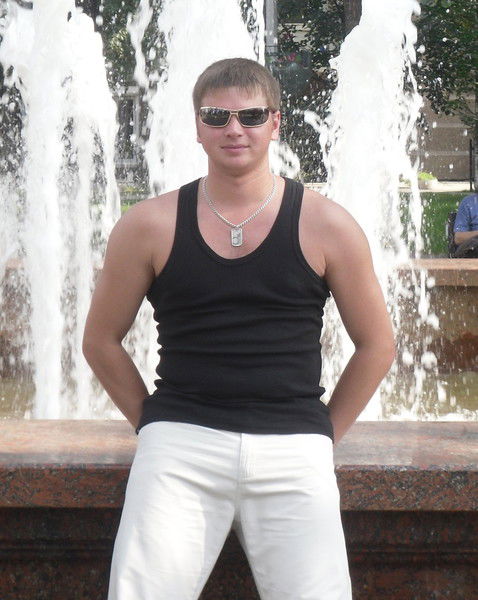 Юрий Мельниченко