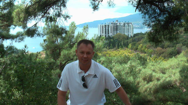 Олег Овчинников