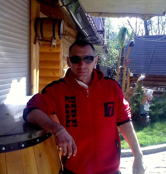 Олег Ужовский