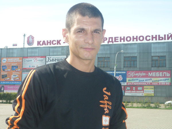 Игорь Николаев