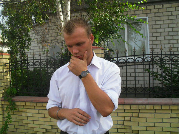 Денис Тарасов