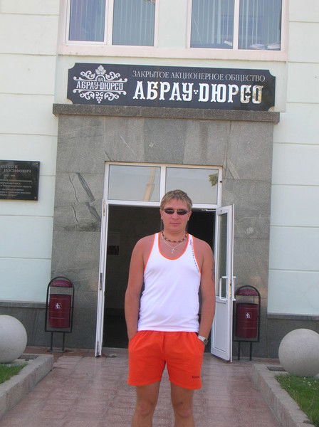 Михаил Титов