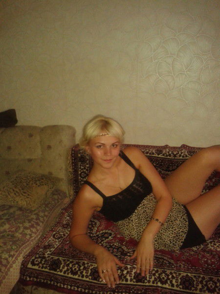 Алёна Попова